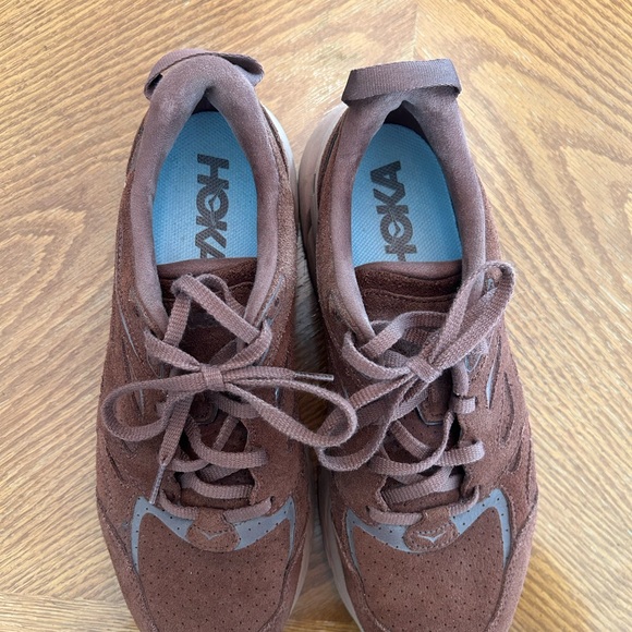 Hoka Clifton in Brown Suede size 10.5 - Picture 2 of 5